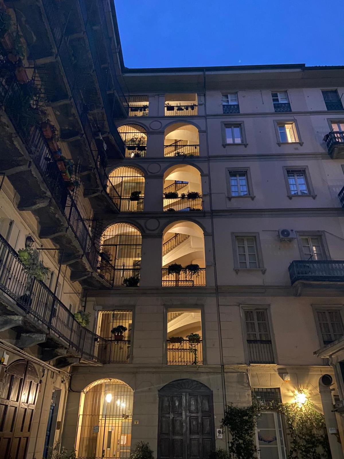 Il Re Apartment Торино Екстериор снимка