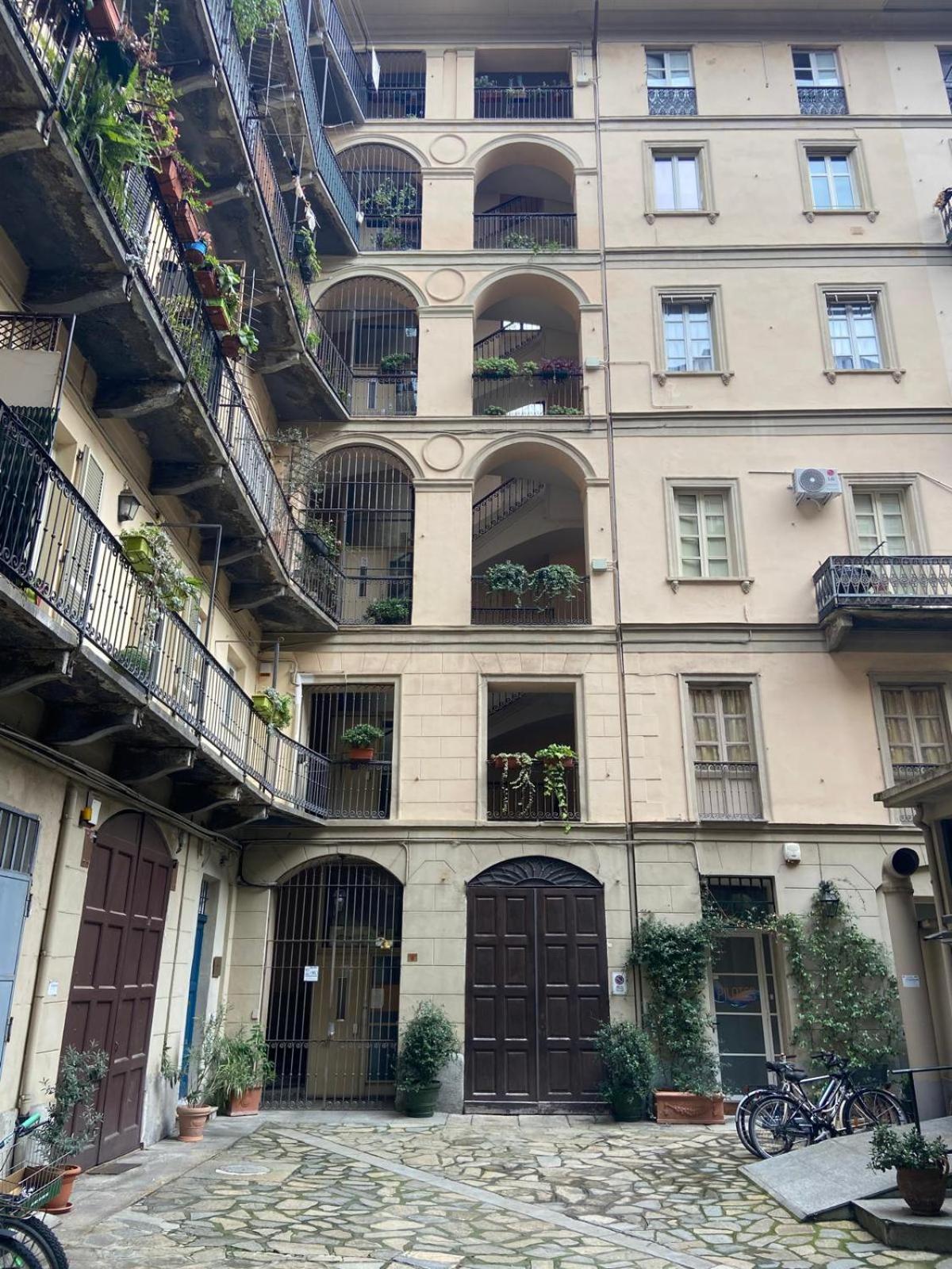 Il Re Apartment Торино Екстериор снимка